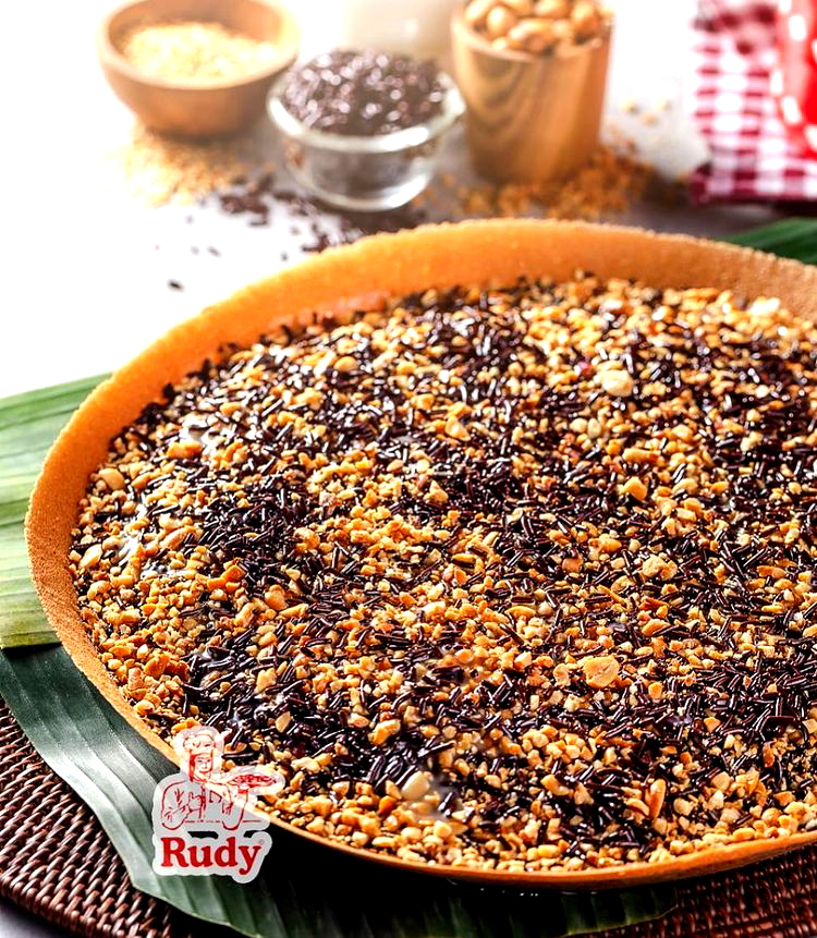 Martabak Prapatan Mas Yanu: Rasa Tradisional yang Menggoda di Plikon